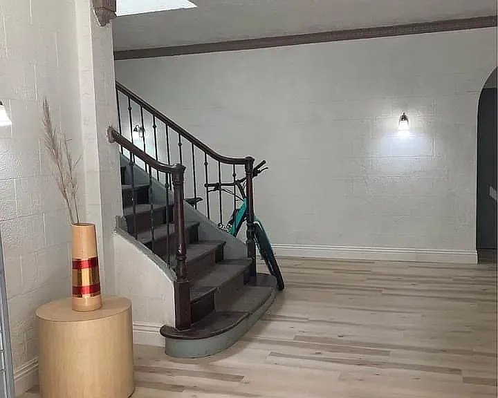21 Westminster Ave #101 — Photo 14