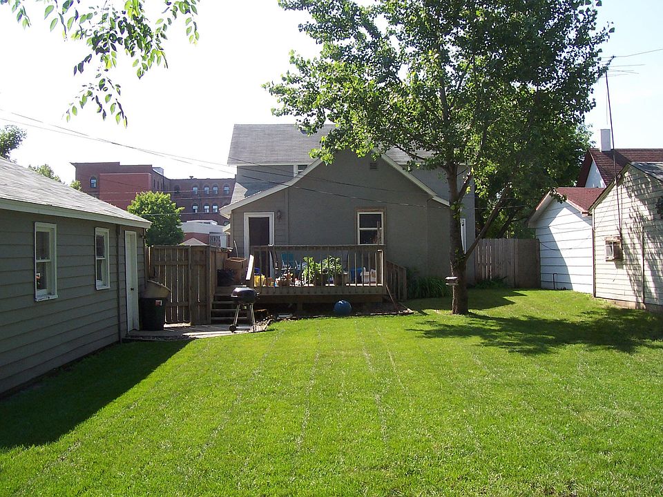 1st image of 917 6th St N