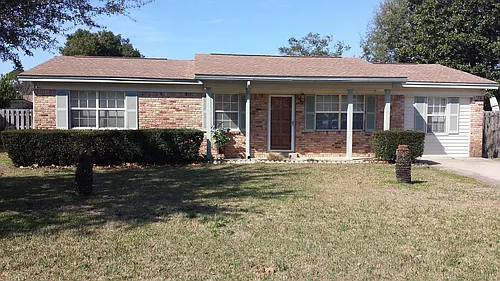 36 Reed Pl NW Photo 1