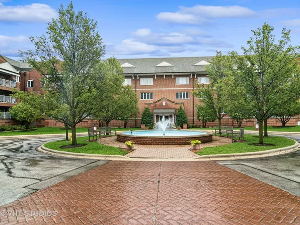 460 S Northwest Hwy Unit 412, Park Ridge, IL 60068