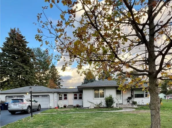 260 Arlidge Dr, Rochester, NY 14616