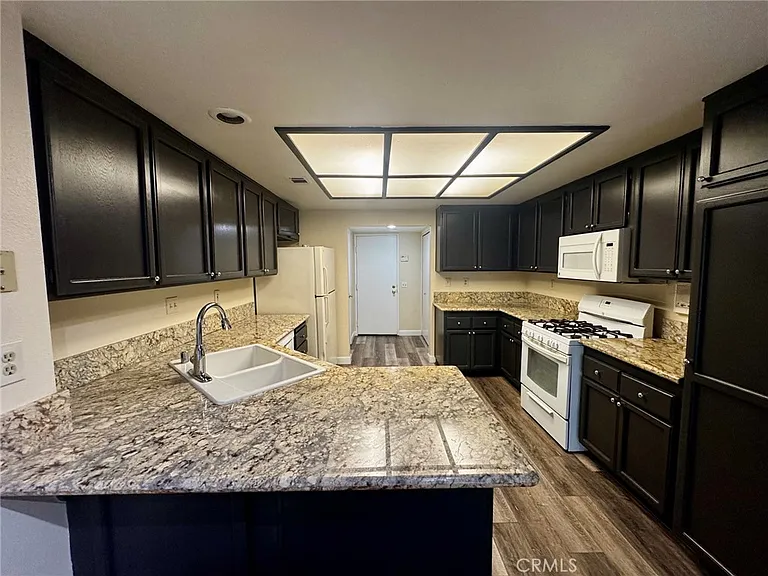 1953 Cobblefield Way — Photo 4