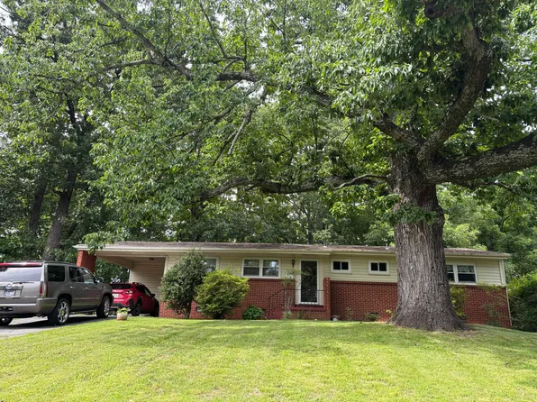 108 Ridgecrest Cir, Rossville, GA 30741