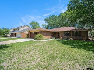 1000 Twin Ridge Rd, Lincoln, NE 68510