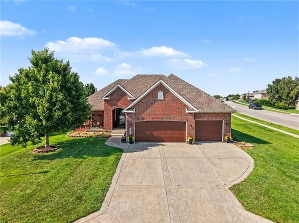 10900 Delavan Ct, Kansas City, KS 66109