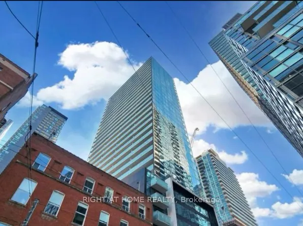 11 Charlotte St #3005, Toronto, ON M5V 0M6