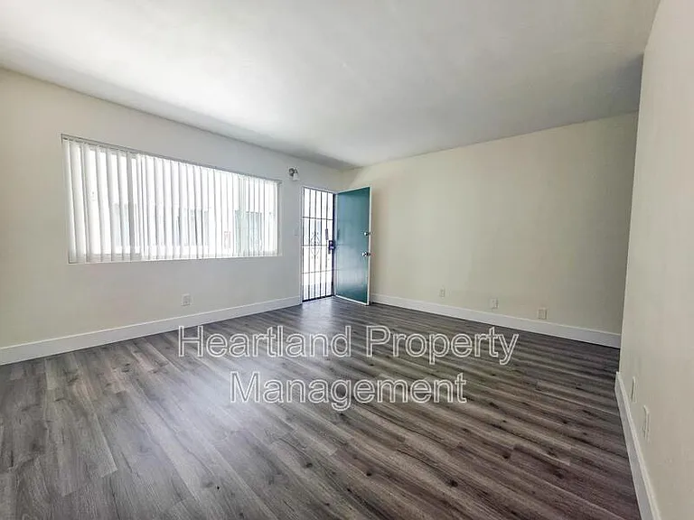 4162 51st St #3 — Photo 2