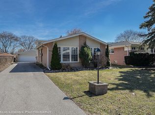 1269 S Walnut Ave, Arlington Heights, IL
