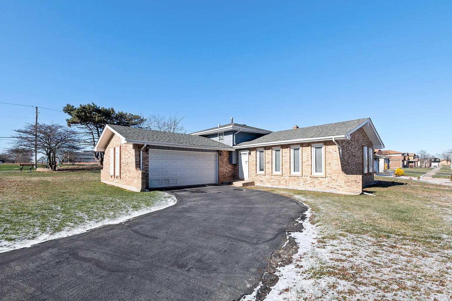 17820 Tanglewood Ct photo 1