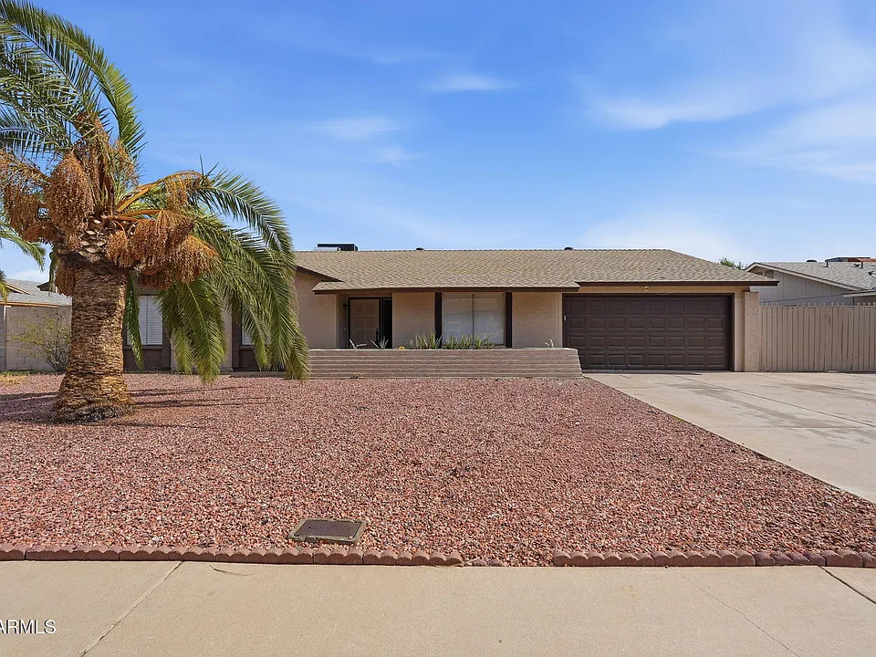 4731 W Paradise Ln