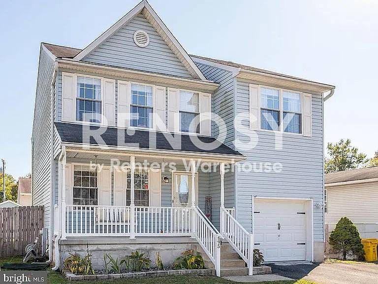 1st image of 695 209th St