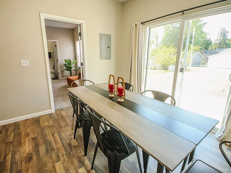 1805 S Courtland Ave — Photo 10