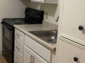 Townhouse Road Apartments