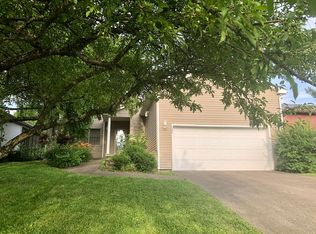 393 Garden Point Dr, Frankfort, KY 40601