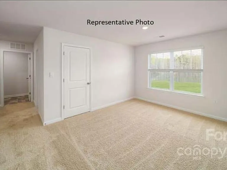 4014 Village Blvd — Photo 10
