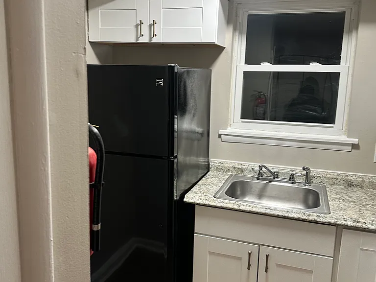 574 W Loch Lomond Dr — Photo 9