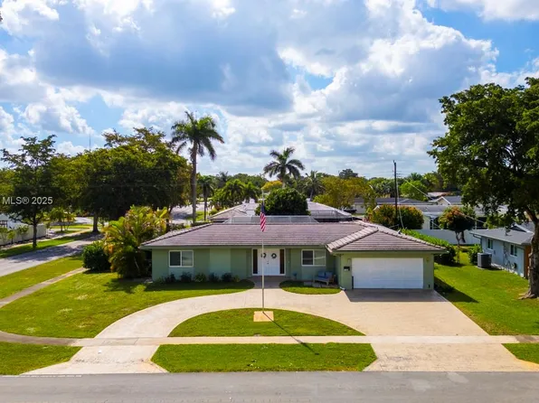 7400 NW 10th Pl, Plantation, FL 33313