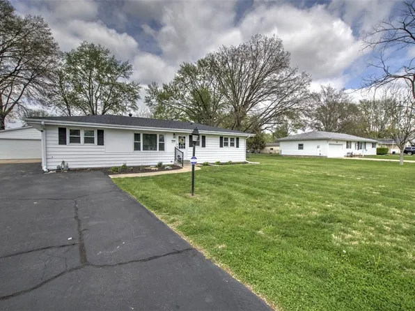 4638 E Hayden Dr, Decatur, IL 62521