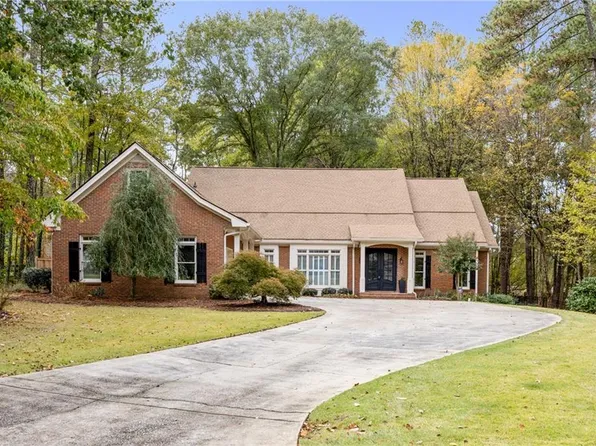 8900 River Trace Dr, Johns Creek, GA 30097