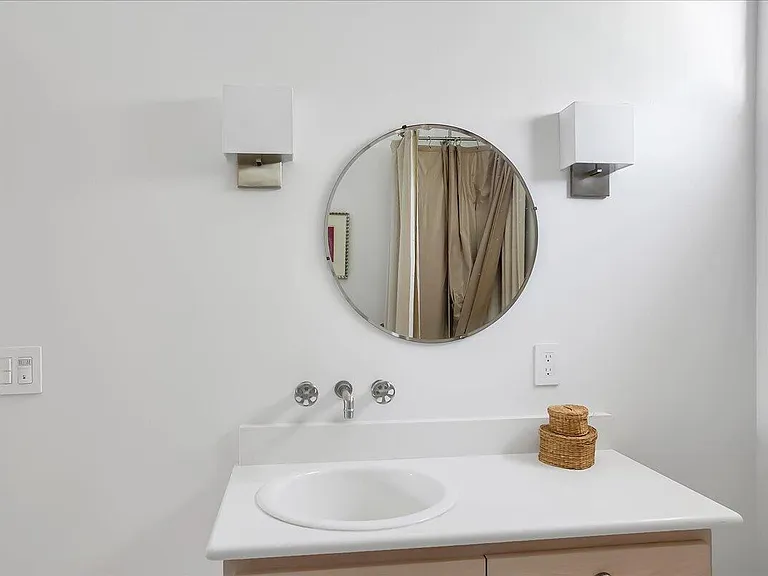 1316 Bath St — Photo 33