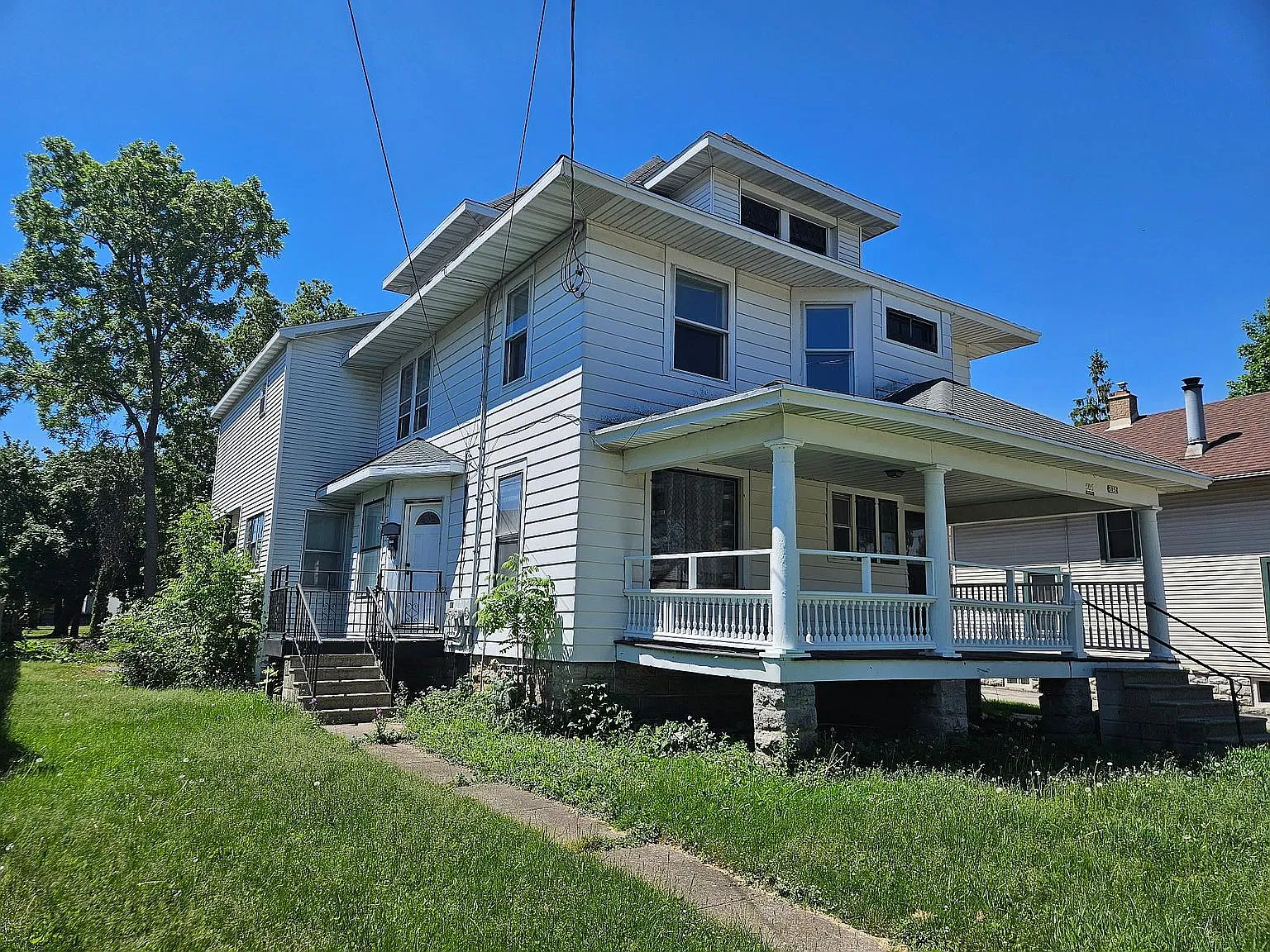 505 W Irving Ave — Photo 3