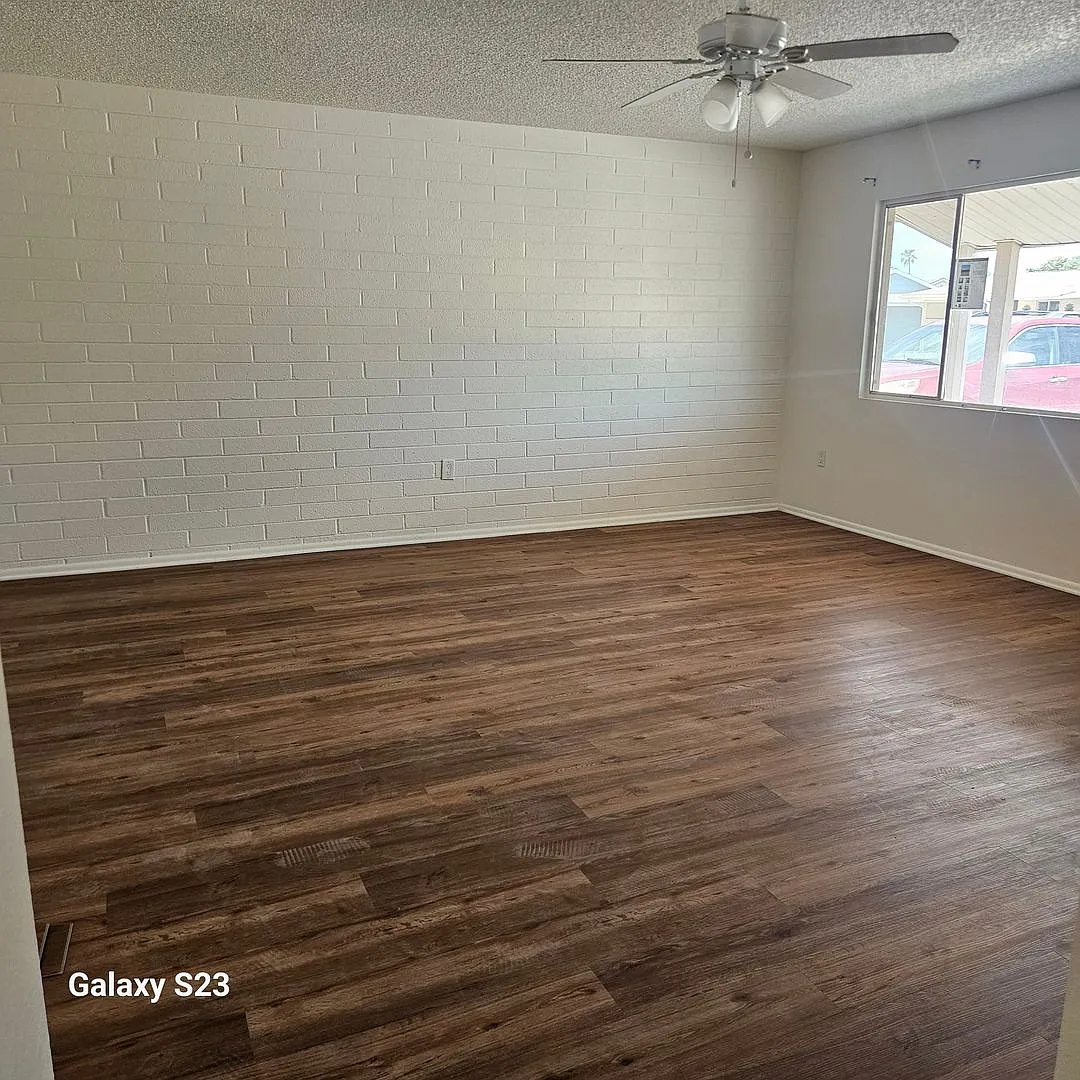 Back on the Market! -Sun City House 2 Bedroom 2 Bath — Photo 2