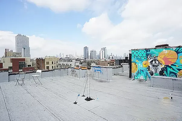 Rented by The Agency | media 16