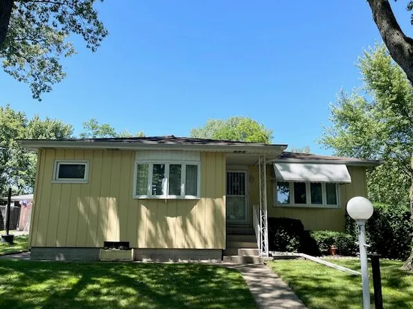 420 Cleveland Ave, New Chicago, IN 46342