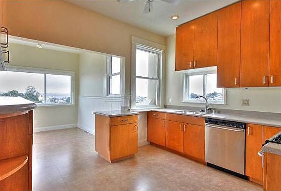 Kitchen & Dining Room
