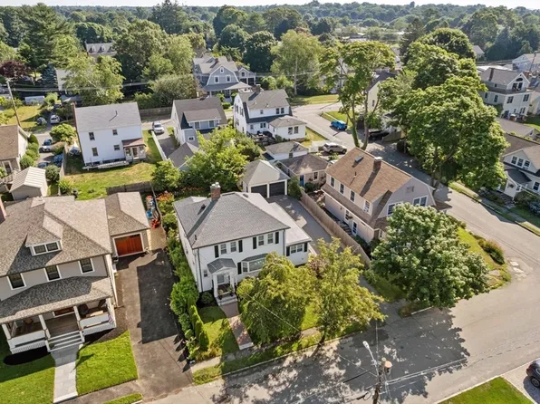 36 Marion Rd, Marblehead, MA 01945