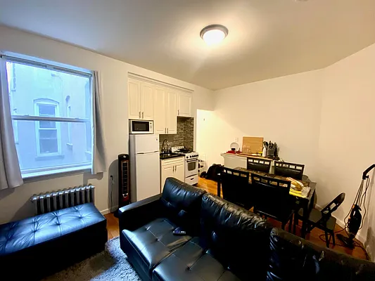 Rented by Douglas Elliman | media 16