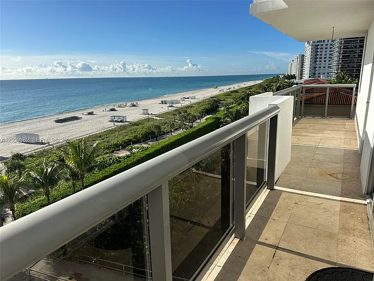 6039 Collins Ave #826 — Photo 3