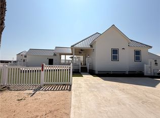 101 Bimini Dr, Port Aransas, TX 78373