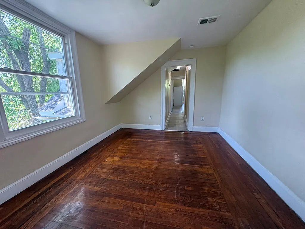 2 bed, $1,475 — Photo 1