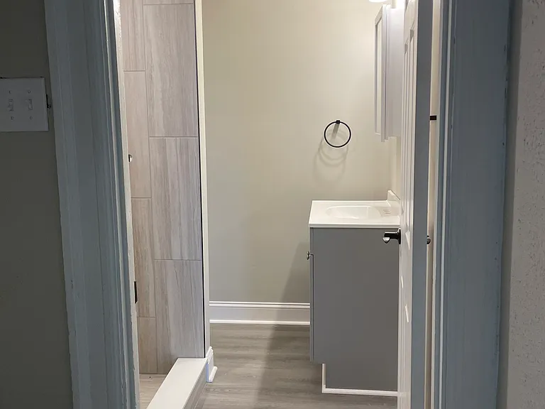 1114 Milan Ave — Photo 4