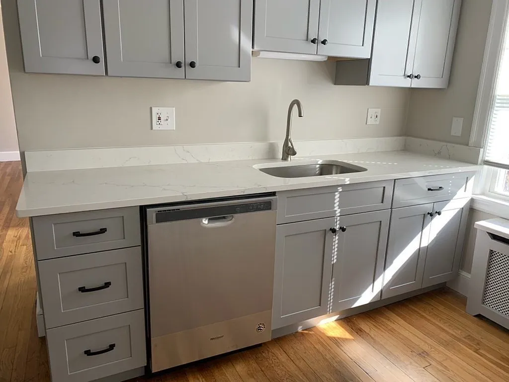 1 bed, 1.0 bath, 800 sqft, $1,950 — Photo 2
