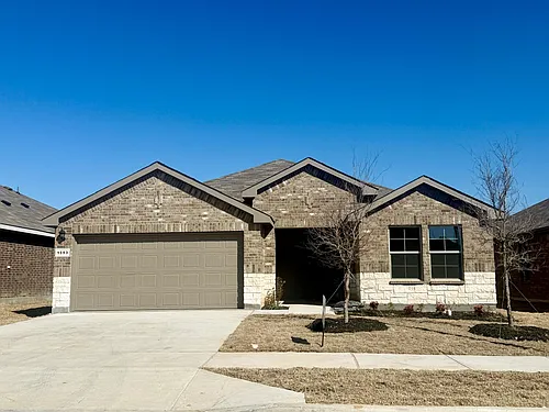 1353 Dillard Creek Dr Photo 1
