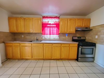 54 Gates Ave, Jersey City, NJ, 07305