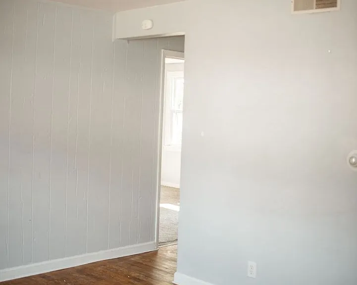 1080 Kelly Dr — Photo 9
