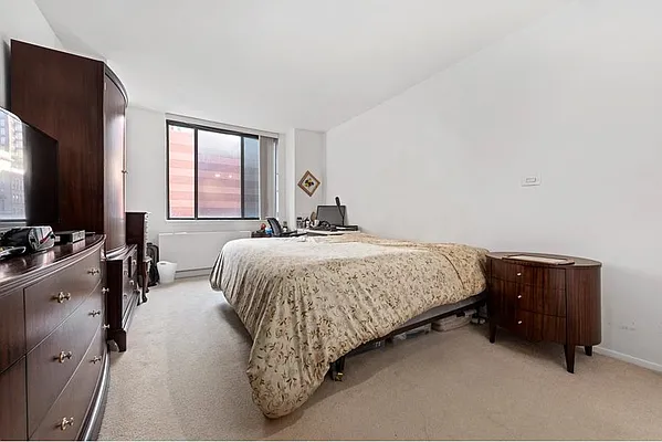 Rented by Douglas Elliman | media 6