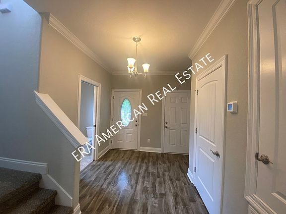 4th image of 8461 Laredo St