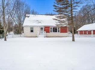 2001 S Bend Rd, Rockford, IL 61109