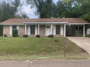 105 Maple Cir, Vicksburg, MS 39180