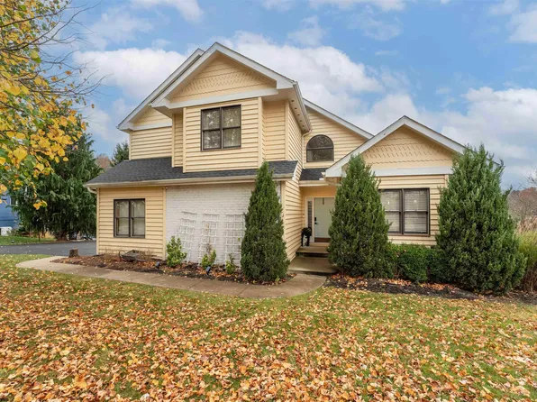 147 Lamplighter Dr, Morgantown, WV 26508