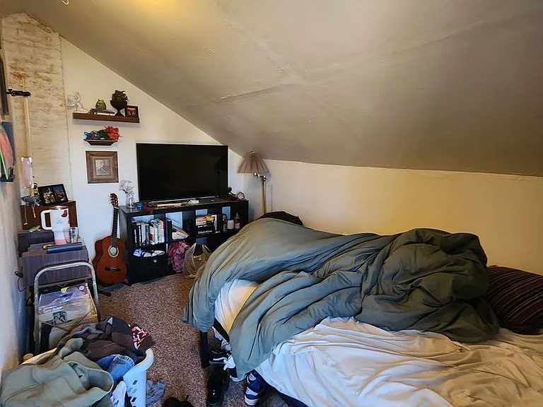 203 S Baldwin St — Photo 10