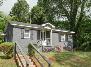 1111 Blazer Dr, Charlotte, NC 28216