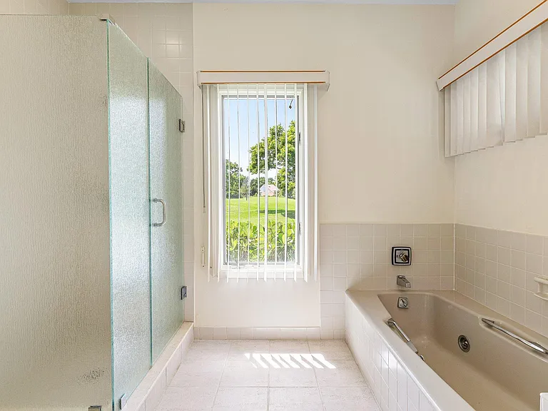 2584 Muirfield Ct — Photo 31