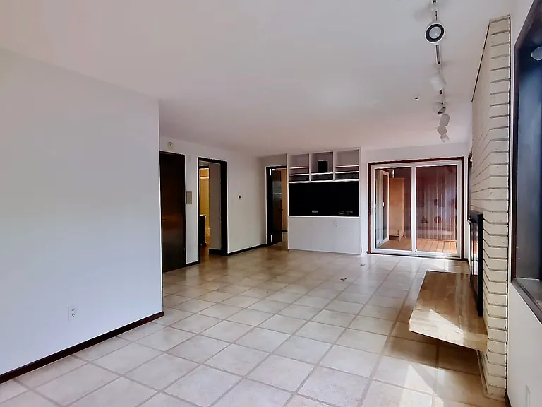 4470 Lakeview Blvd — Photo 34