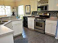 910 N Sycamore Pl — Photo 13