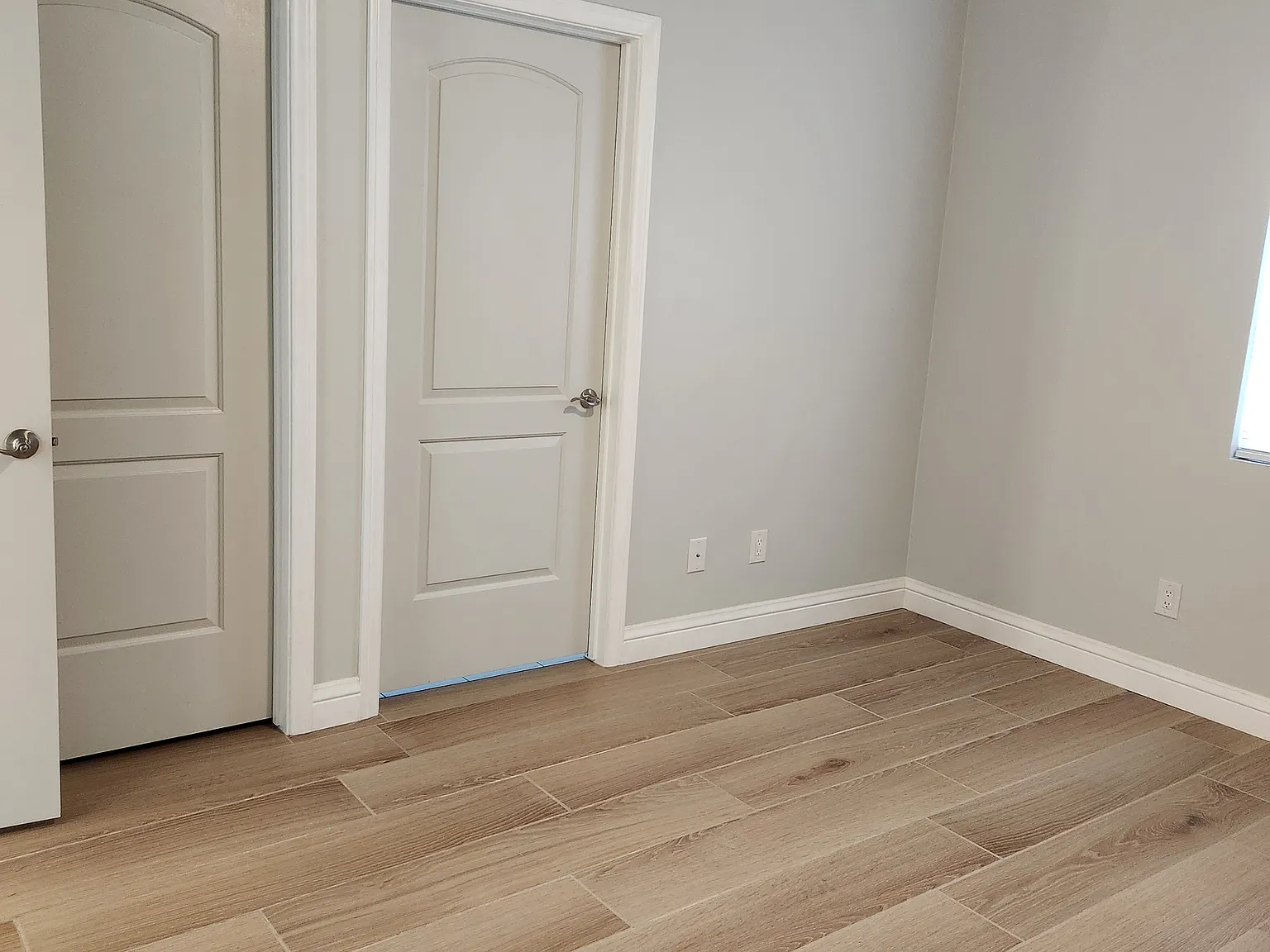 4 bed, 1344 sqft, $4,200 — Photo 3